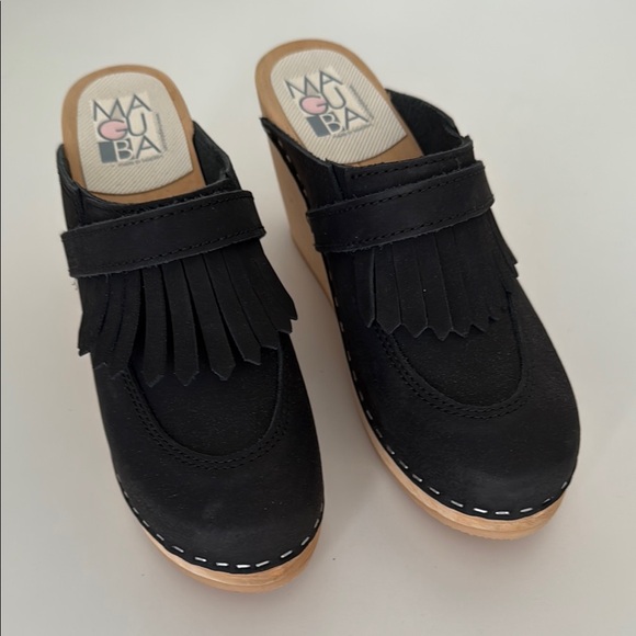 Maguba Sweden Black Fringe Wedge Clogs size 38. Brand new in box - Picture 5 of 8